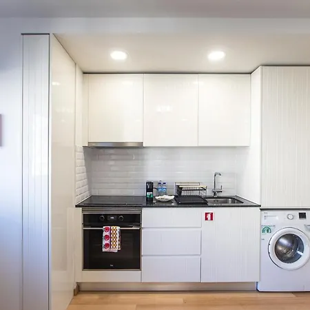 Homely W/ Ac Near Marques By Lovelystay Apartment Porto
