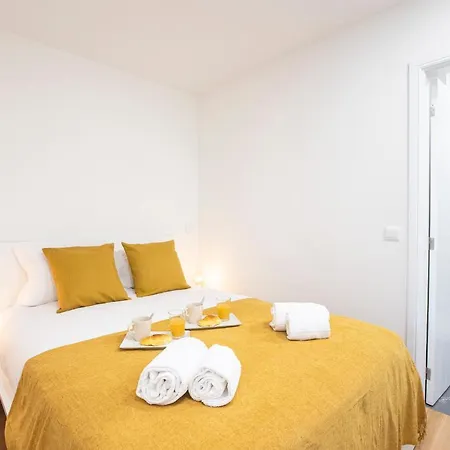 Homely W/ Ac Near Marques By Lovelystay Apartment Porto