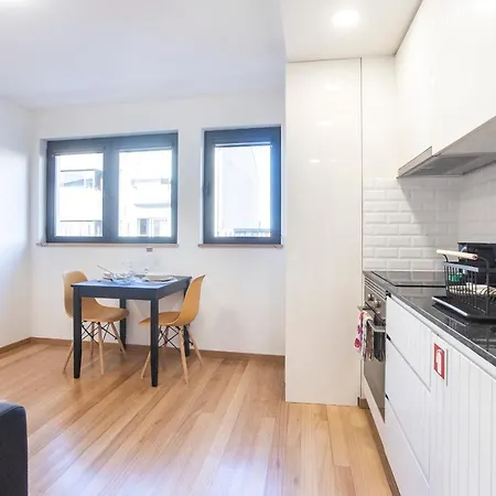 Homely W/ Ac Near Marques By Lovelystay Apartment *